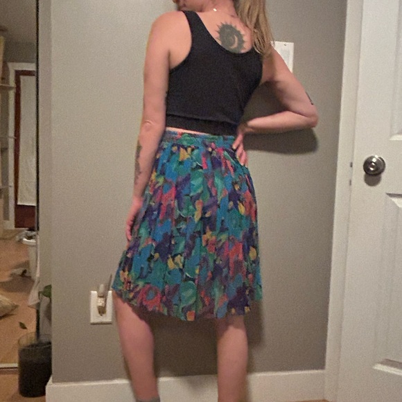 Vintage Colourful Skirt - Picture 4 of 4